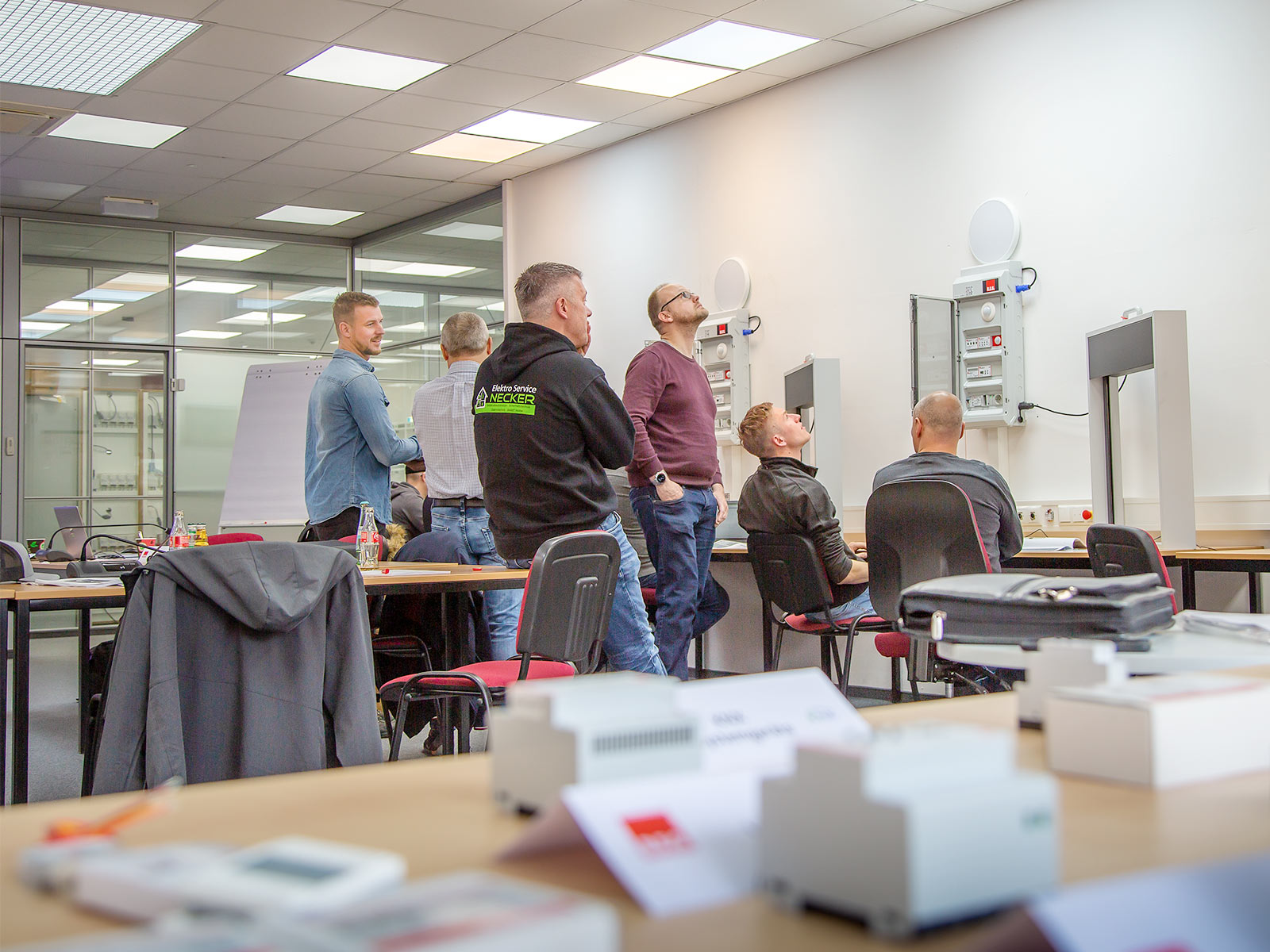 Nagykereskedelmi partnerek B.E.G. Brück Electronic GmbH